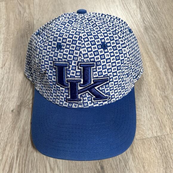 Nike Kentucky Wildcats Strapback Hat College Blue White Checkered AOP Cap - Picture 1 of 8
